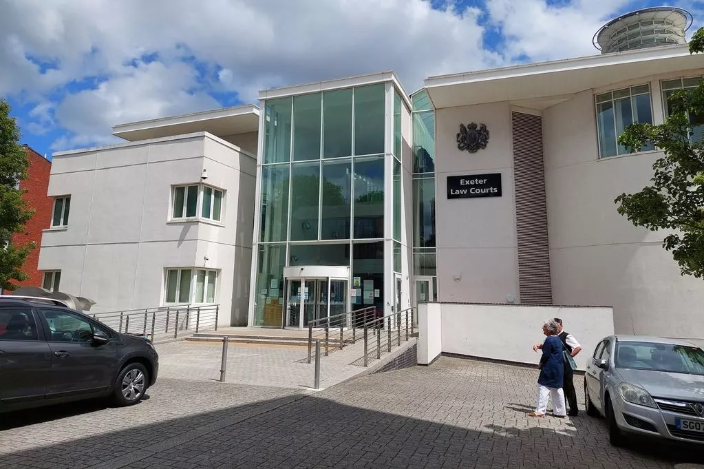 Német juhászkutyák sebesítettek meg egy nőt