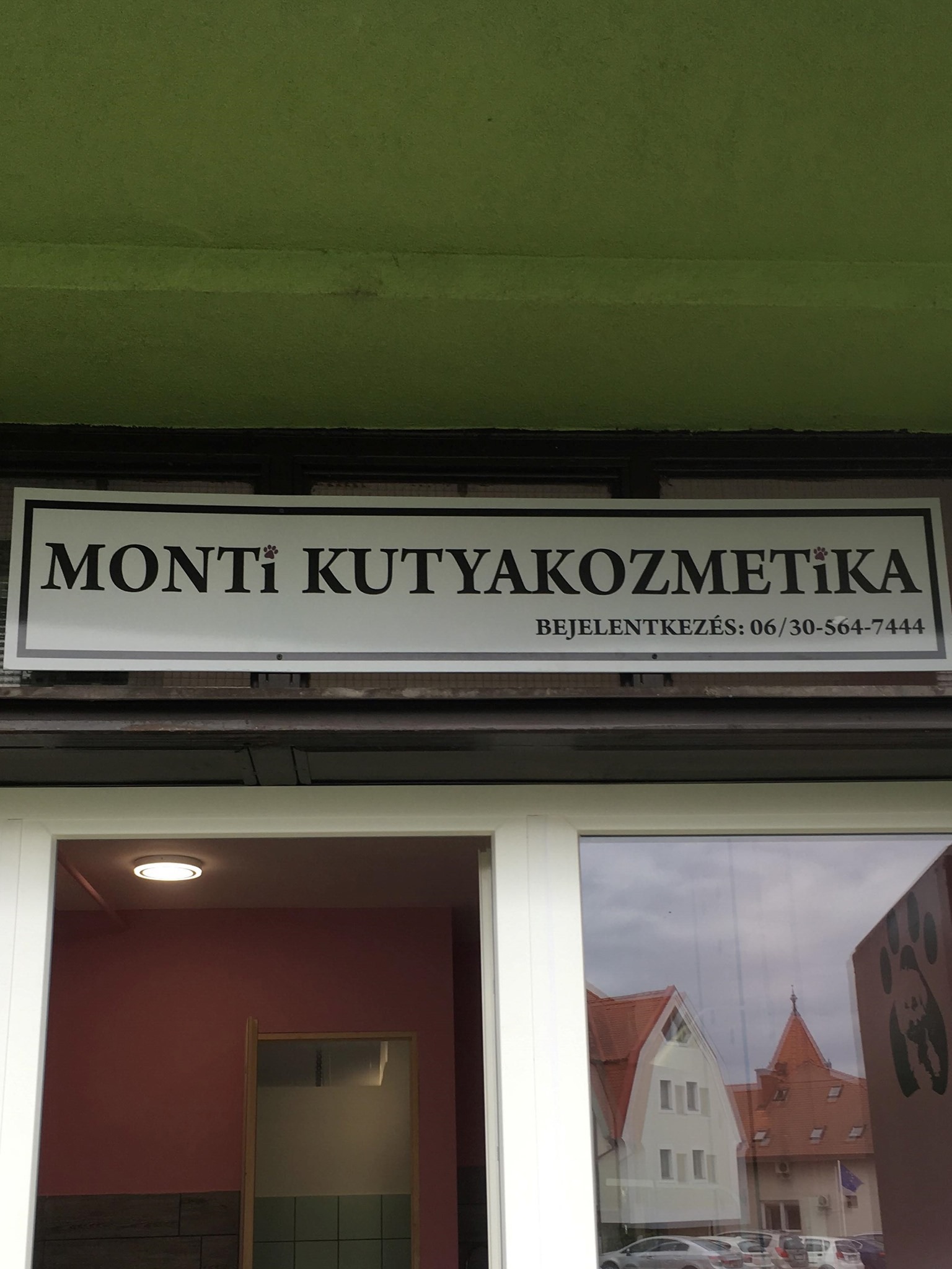 Monti Kutyakozmetika